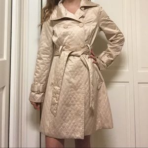 Blanc Noir Gold Coat
